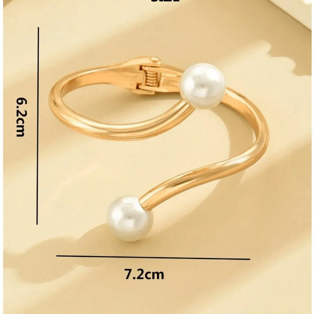 Faux Pearl Elegant Braclet - Picture 2 of 5